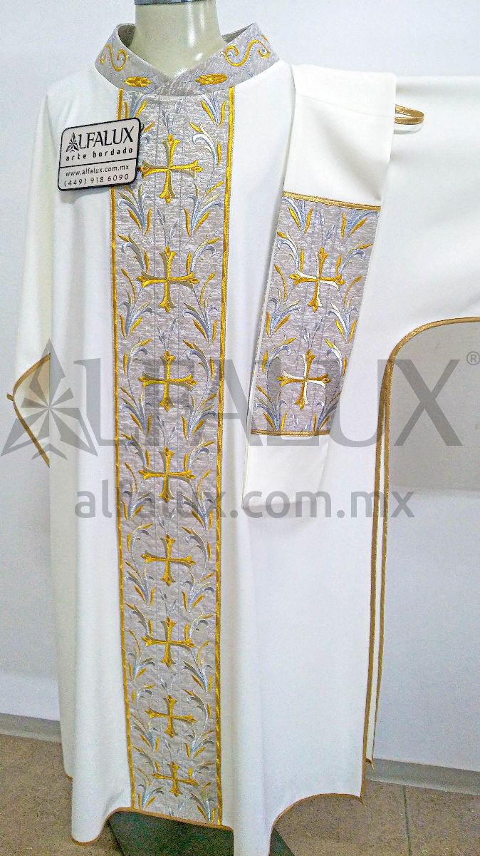 12 JARDIN Dalmatica Blanco Brocado 384